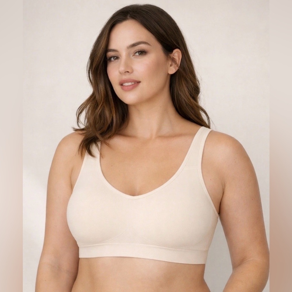 Truekind Womens Daily Comfort Wireless Shaper Bra Sz Small Chai Nude 10022